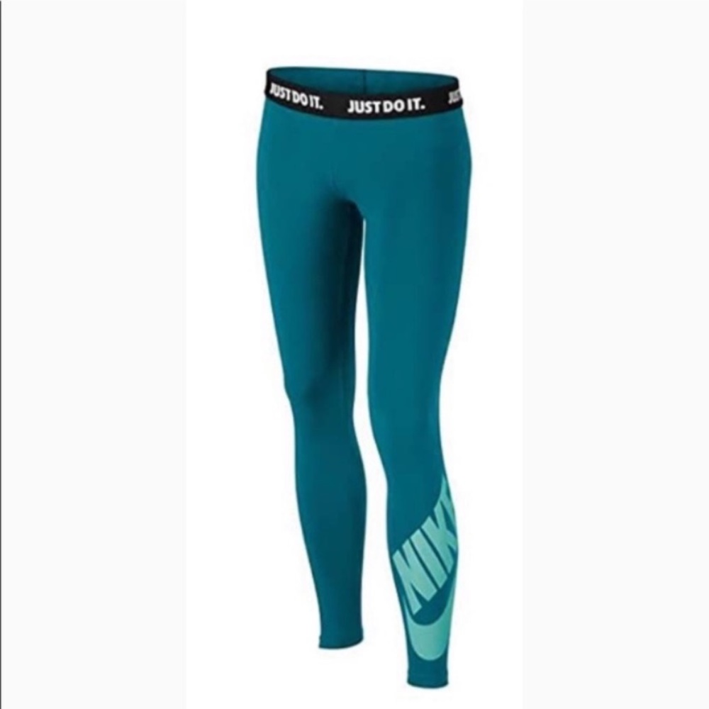 NIKE girls leggings